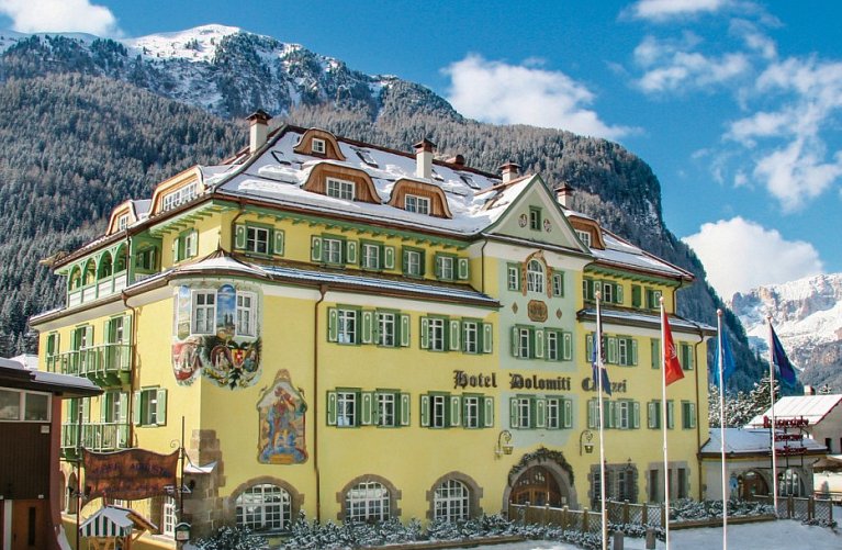 Schloss Hotel & Club Dolomiti