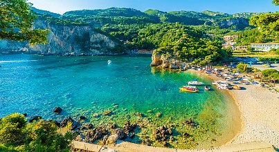 Korfu: natürliche Schönheit im Ionischen Meer