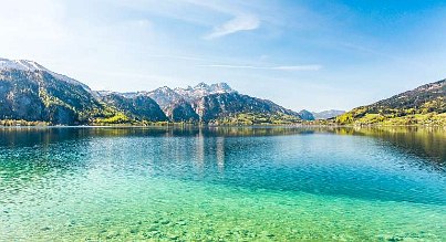 Der Attersee: einer der schönsten Badeseen Österreichs 