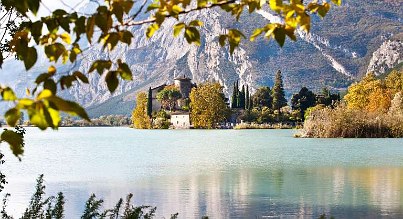 Der Toblinosee: romantische Atmosphäre mitten in der Natur