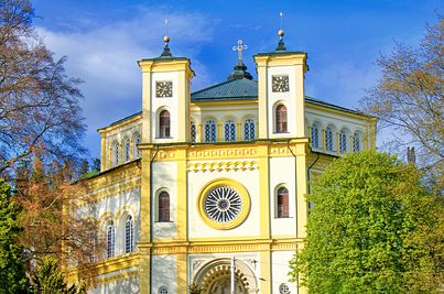 Die paradiesischen Oasen: Wellness in Tschechiens Marienbad und die Mineralquellen