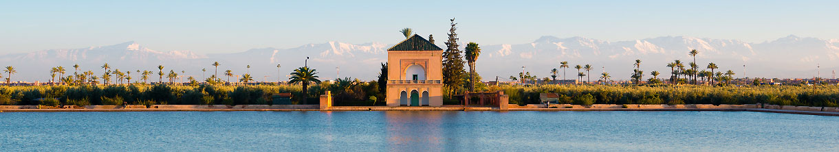 Marrakesch lockt mit spektakulären Ausblicken auf das Atlas-Gebirge