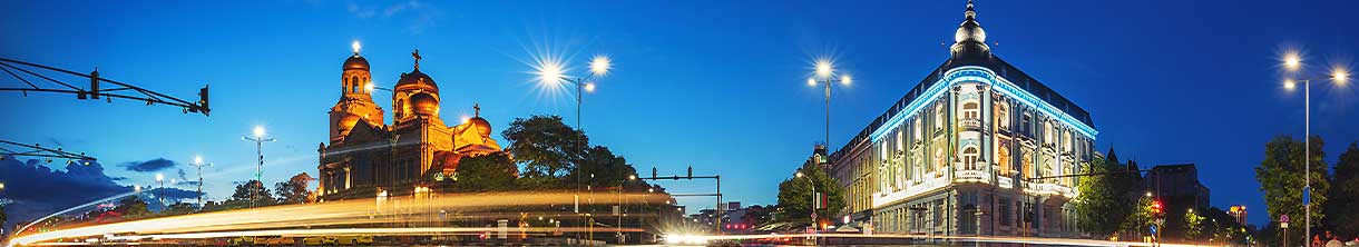 Die Kathedrale Mariä Himmelfahrt in Varna bei Nacht