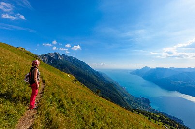 Wanderungen am Gardasee sind sehr beliebt bei den Touristen.