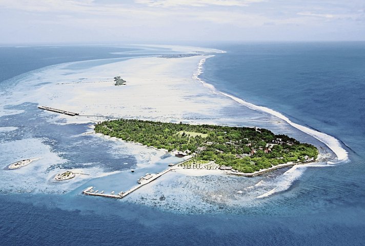 Adaaran Select Hudhuranfushi Island Resort