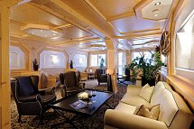 first mountain Hotel Montafon - Sitzgelegenheiten