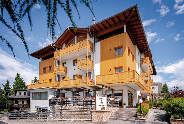 Alpine Mugon - Aussenansicht