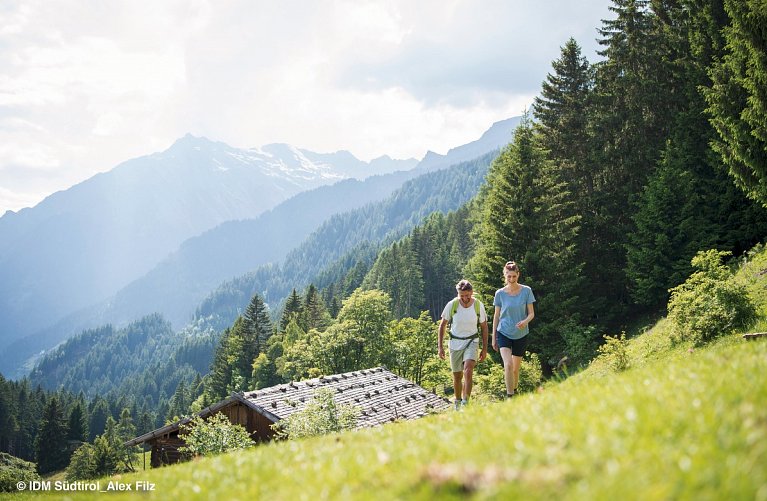 Oliven- und Genusshotel Hirzer