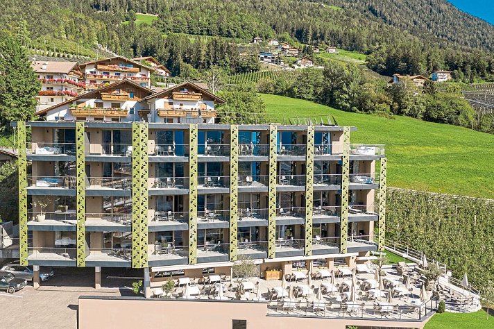 Oliven- und Genusshotel Hirzer
