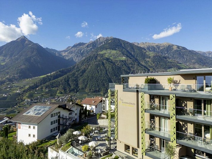 Oliven- und Genusshotel Hirzer