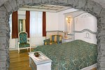 Schloss Hotel & Club Dolomiti