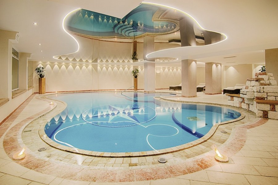 Alpin Royal Wellness Refugium & Resort Hotel - Innenpool