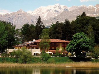 Lake Hotel Lagolo - Außenansicht