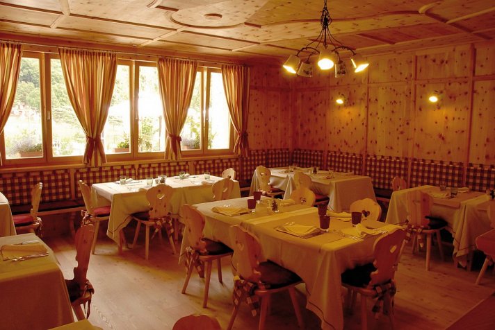 Lake Hotel Lagolo