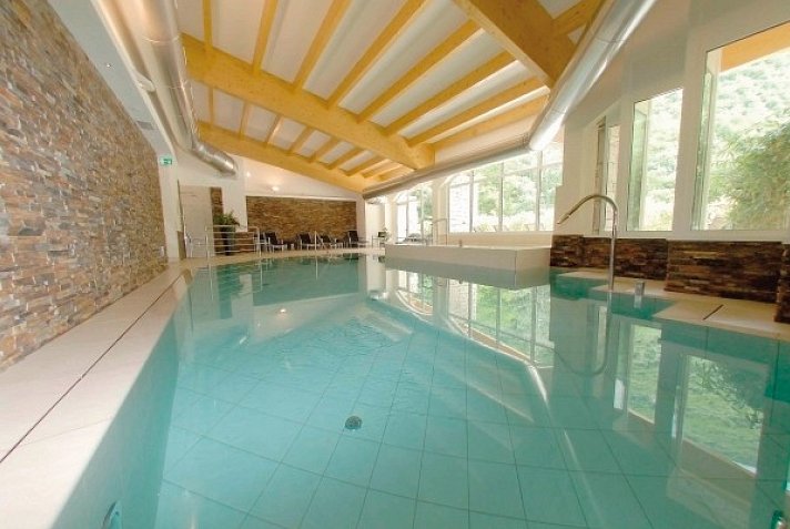 Lake Hotel Lagolo