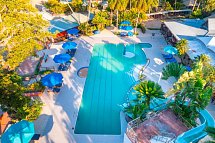 Neuseeland Rundreise & Fidschi - Hotelpool