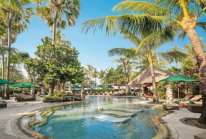 Indonesien – Badekombination auf Bali