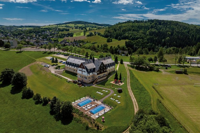 Panorama Berghotel Wettiner Höhe - Panorama Berghotel Wettiner Höhe