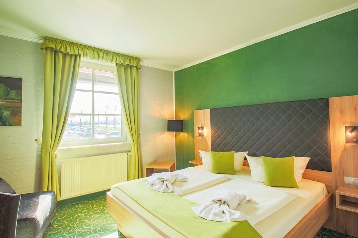 Panorama Berghotel Wettiner Höhe