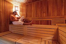 HVD Grand Hotel Suhl - Mann in Sauna