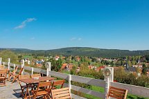 Ferien Hotel Rennsteigblick - Terrasse mit Panoramablick