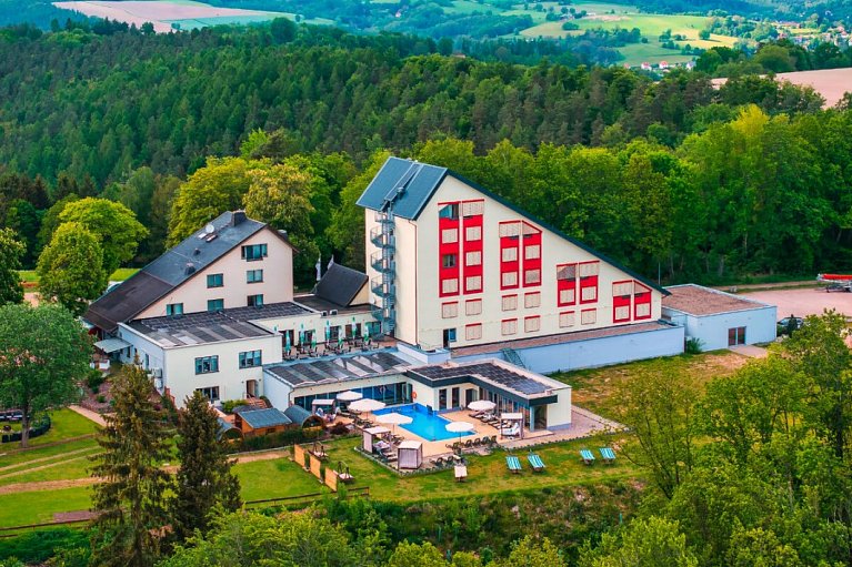 AKZENT Aktiv & Vital Hotel Thüringen - Luftaufnahme Hotel
