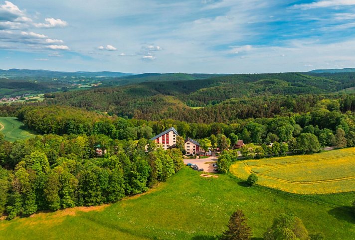 AKZENT Aktiv & Vital Hotel Thüringen - Luftansicht Hotel