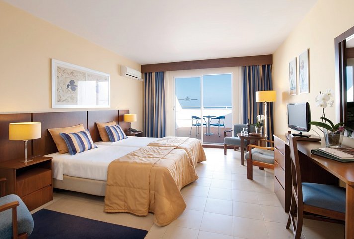 Hotel Rocamar - Wohnbeispiel Doppelzimmer Meerblick (Zimmercodierungen DBM, D1M & SBM)