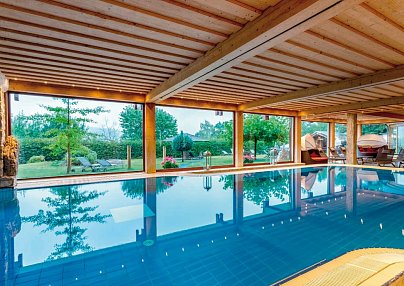 Natur-, Sport- & Wellnesshotel Freund Vöhl