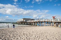 MAX Health Resort SPA - Strand mit Seebrücke von Ustronie Morskie