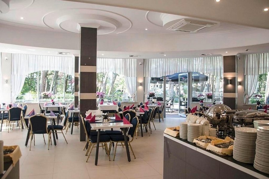 Grand Kapitan Medi Spa - Restaurant