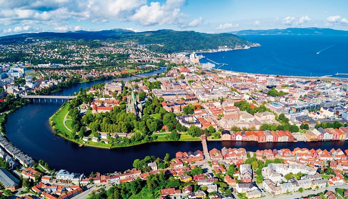 Kreuzfahrt Nordkap inkl. Parkplatz - Trondheim