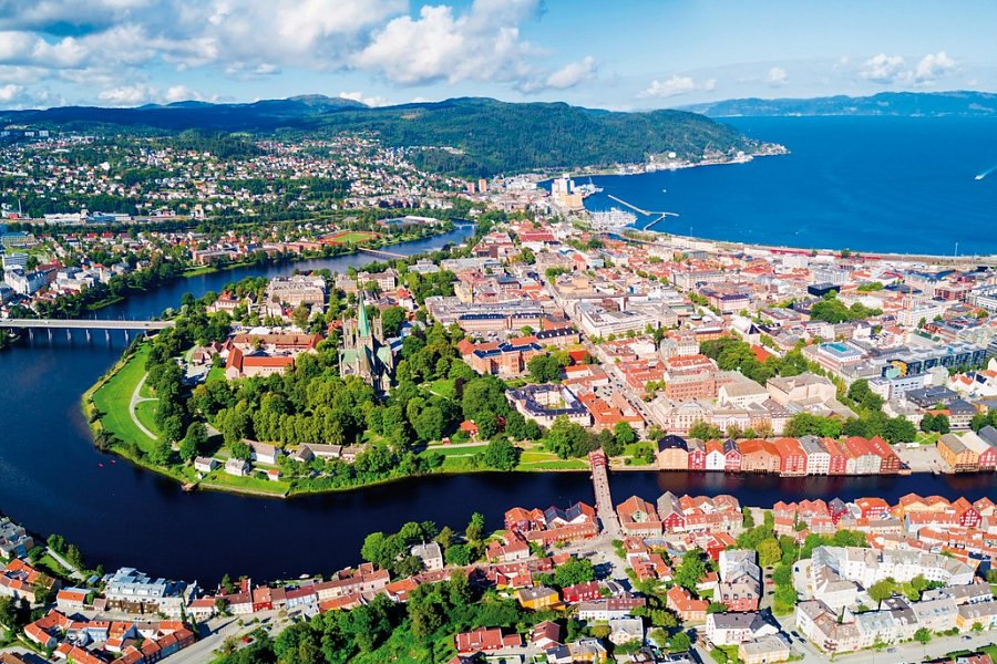 Kreuzfahrt Nordkap inkl. Parkplatz - Trondheim