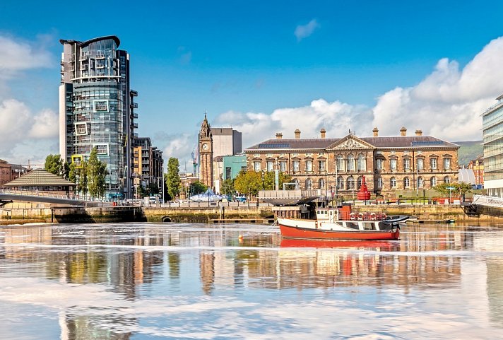 Kreuzfahrt Britische Inseln inkl. Parkplatz - Custom House, Belfast