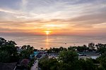 Horizon Karon Beach Resort & Spa