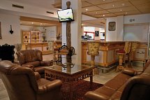 Gasthof zum Löwen - Sitzgelegenheiten und Bar