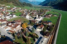 Gasthof zum Löwen - Luftaufnahme Aschau