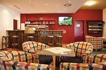 Tia Smart Natur - Bar mit Sitzgelegenheiten