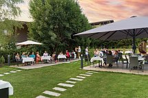 Sporthotel Austria - Gartenanlage