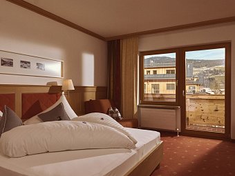 Hotel Sonnalp Kirchberg - Wohnbeispiel Doppelzimmer Zustellbett (Zimmercodierungen DB8 & DB9)