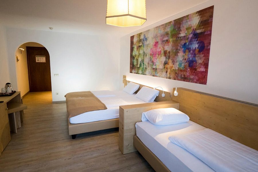 Family SchlossHotel Rosenegg - Beispiel Doppelzimmer mit 1 Zustellbett