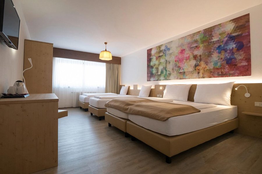 Family SchlossHotel Rosenegg - Doppelzimmer mit 2 Zustellbetten