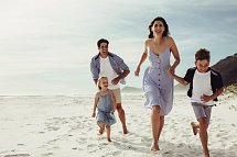 Appartementhäuser Pinamar-Miramar - Familie am Strand