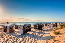 Ostseehotel Midgard - Strand mit Strandkörben