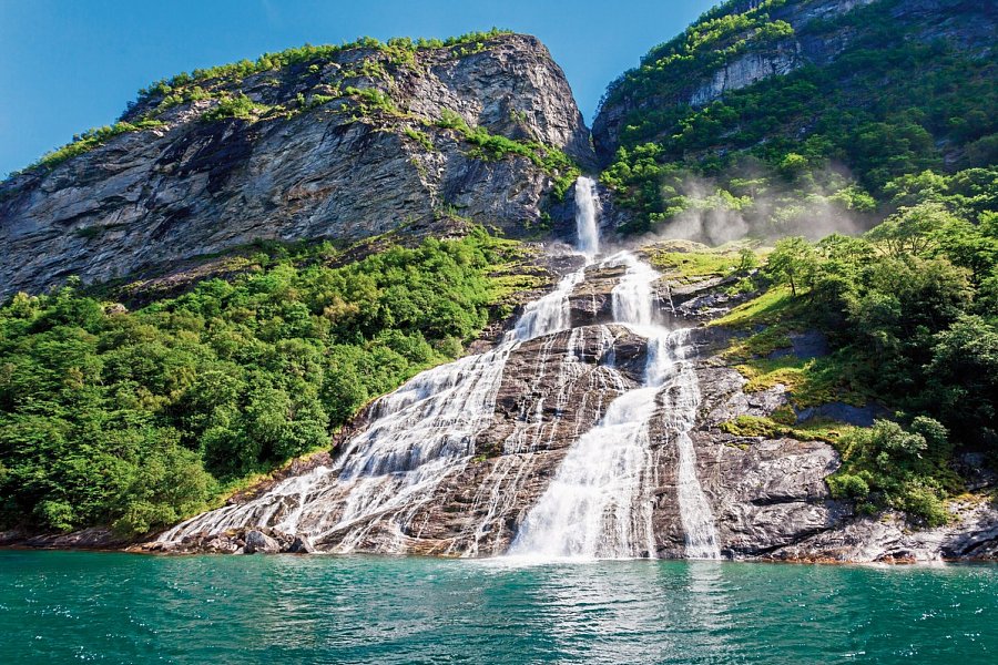 Kreuzfahrt Norwegen inkl. Bahn - Geirangerfjord