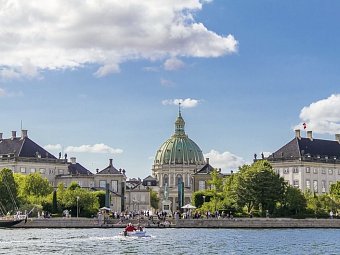 Kreuzfahrt Norwegen inkl. Parkplatz - Schloss Amalienborg