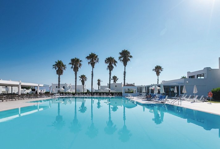 Aeolos Beach Hotel