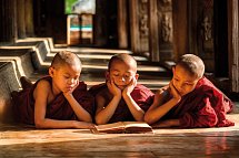 Nepal Rundreise - Novizenmönche