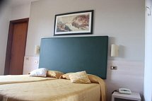 Italien Rundreise Lago Maggiore - Gardasee - Hotel Sole - Wohnbeispiel Doppelzimmer