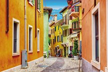 Italien Rundreise Lago Maggiore - Gardasee - Altstadt von Malcesine
